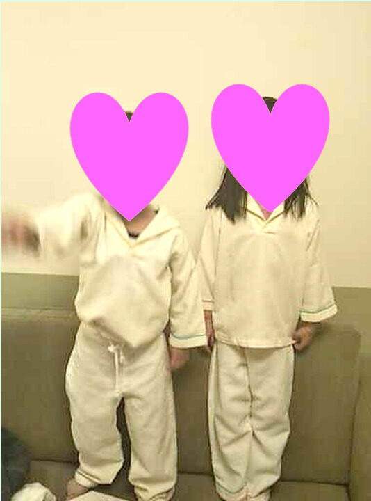 オリエンタルホテル東京ベイ子供用パジャマを着ている子供たち