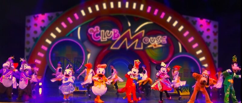 ショーベースで40周年クラブマウスビートのパフォーマンスをするミッキ＆フレンズとダンサーたち-2